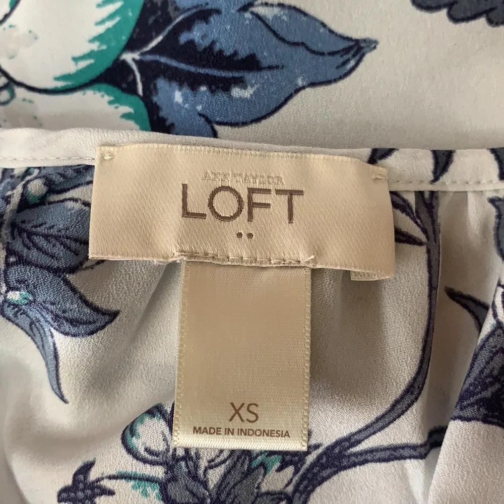 SzXS Loft Floral Print Sleeveless Top - Picture 6 of 7